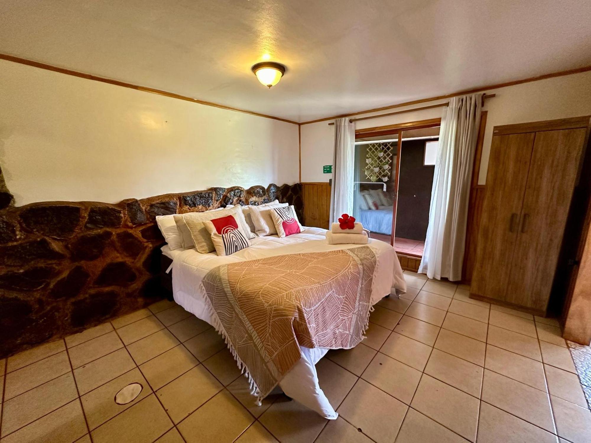 Paraiso Sunset Bungalows Hanga Roa Exterior foto
