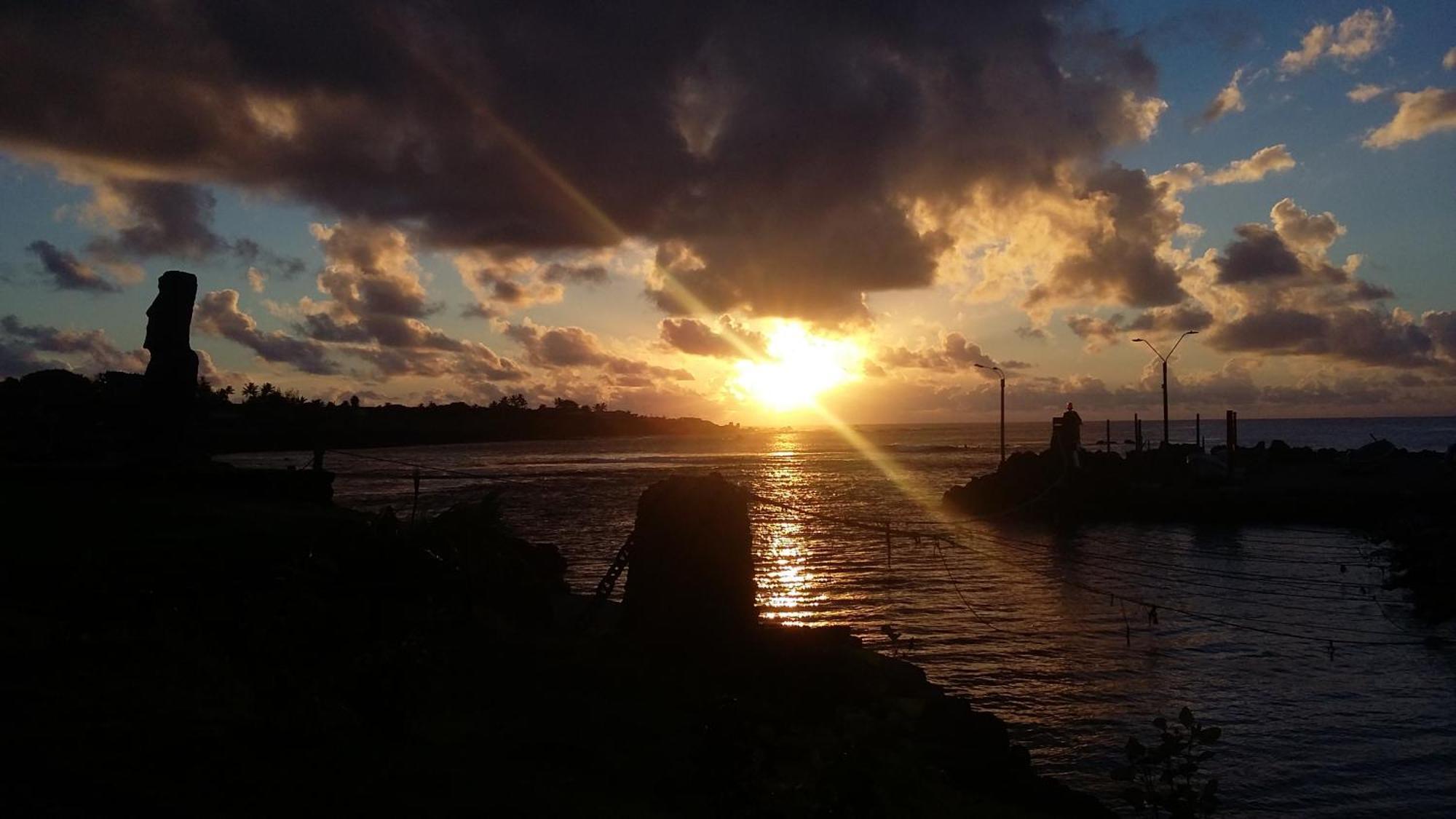 Paraiso Sunset Bungalows Hanga Roa Exterior foto